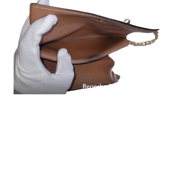 Louis VuittonMonogram International Trifold +insert and 26"chain - Picture 5 of 16